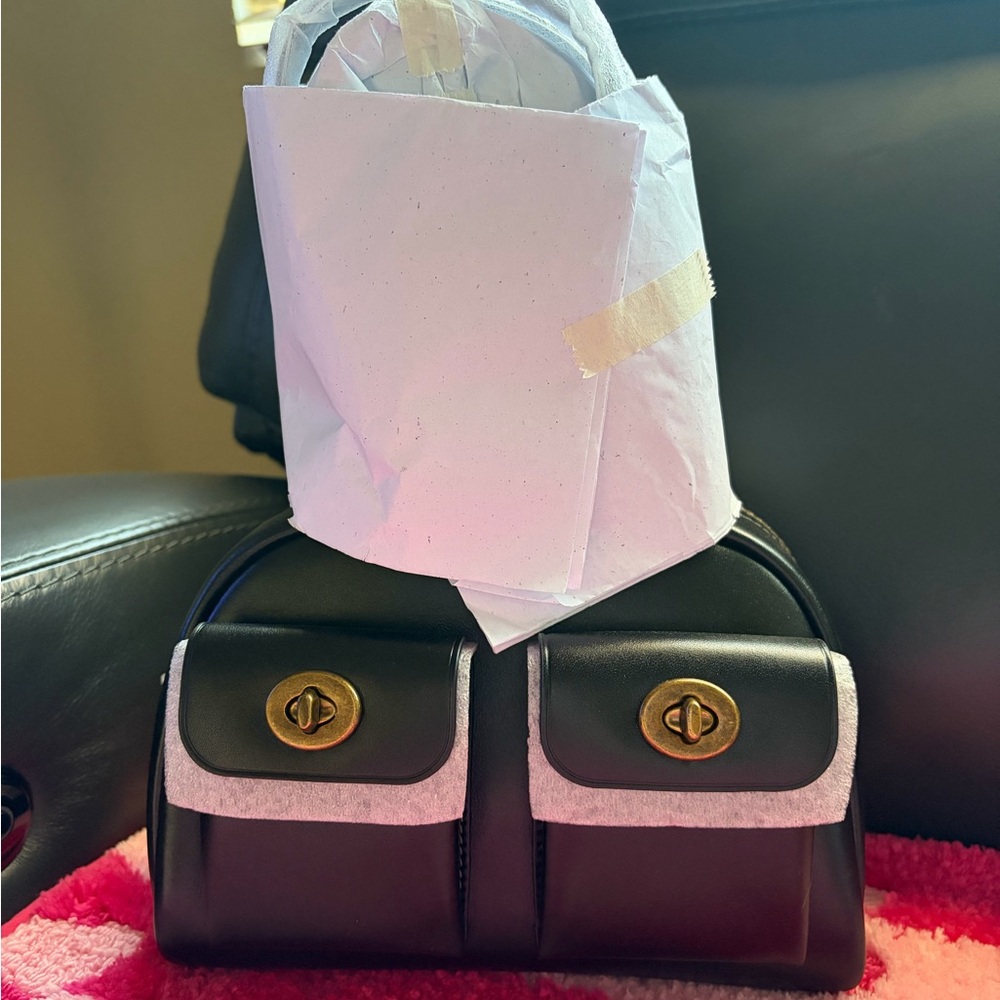 coach turnlock bag 20 - Picture 2 of 5